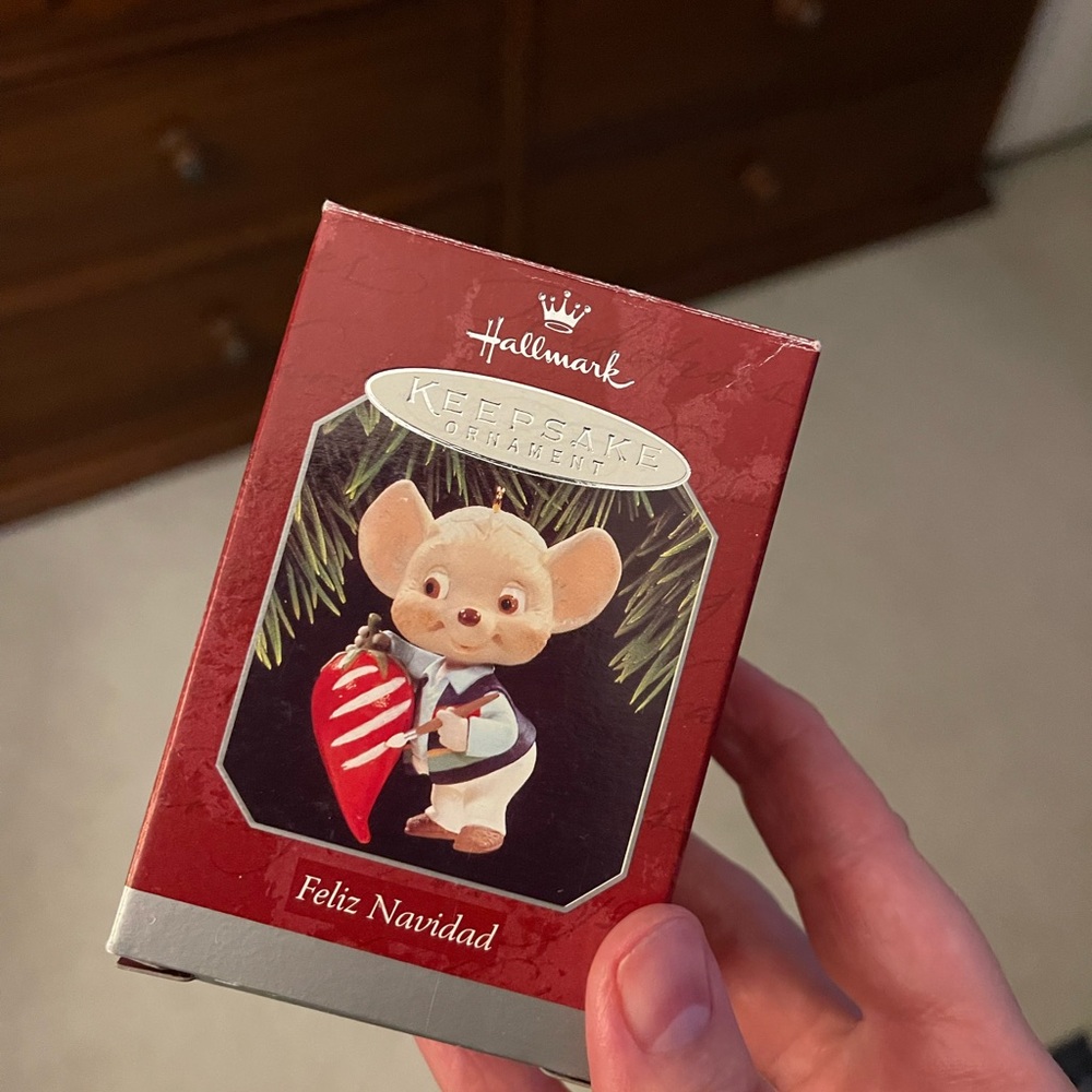 Hallmark ‘Feliz Navidad’ Ornament